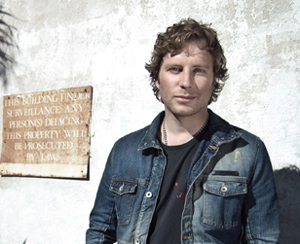 Dierks Bentley: Can You Feel Me?