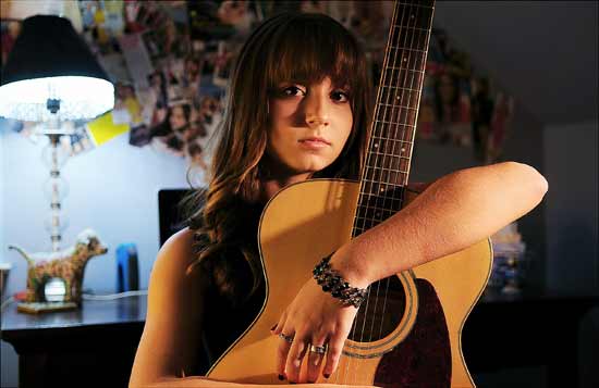 New York Songwriters Circle Gives American Teen Artists Their Big Chance