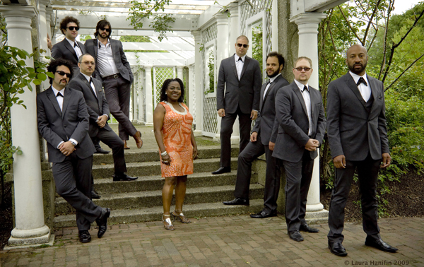 SHARON JONES & THE DAP-KINGS > I Learned The Hard Way