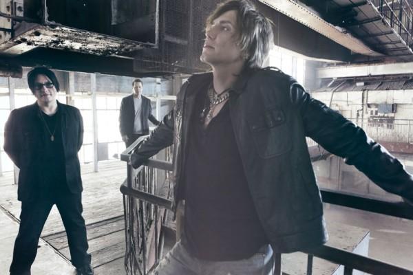 Multi Platinum Man: An Interview With Goo Goo Dolls’ Johnny Rzeznik