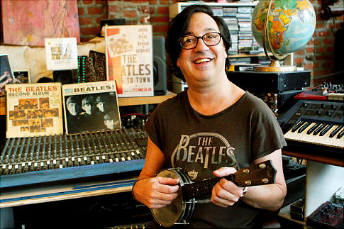 Beatles Ukulele Master Hosts Benefit For Facebook’s Mark Zuckerberg