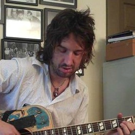 Joseph Arthur Visits American Songwriter