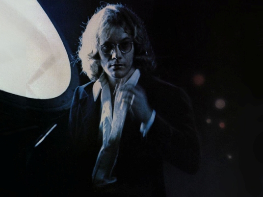 Warren Zevon, “Roland The Headless Thompson Gunner”