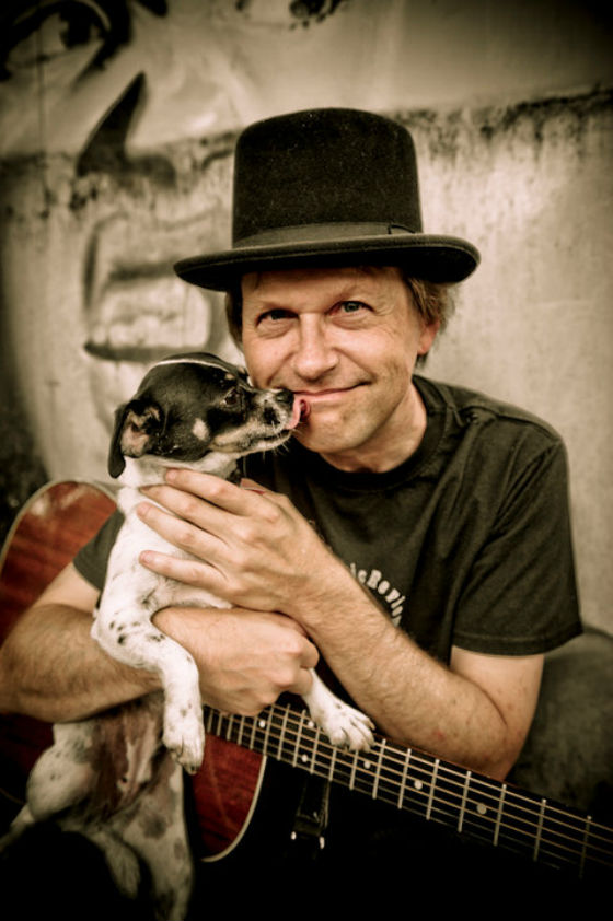 Eight Pearls Of Wisdom From Tommy Womack’s 30A Songwriters Festival Workshop