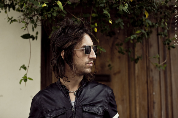 Help Joseph Arthur Lawyer Up