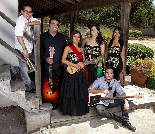 Video Premiere: Los Cenzontles with Jackson Browne and David Hildago, “The Silence”