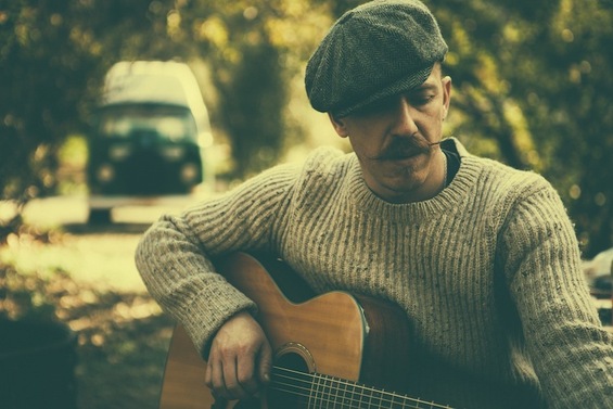 Song Premiere: Foy Vance, “Closed Hand, Full Of Friends”