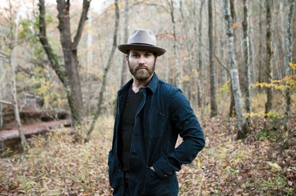 Video Premiere: Drake White, “The Simple Life (Acoustic)”