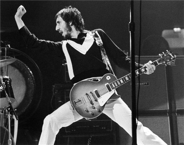 Pete Townshend Let’s One Direction’s “Baba O’Riley” Homage Slide