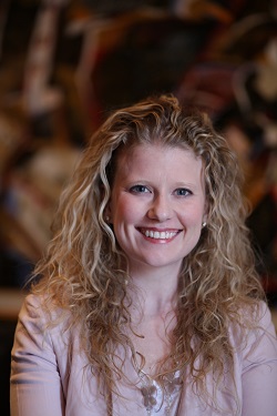 Carrie Gallo