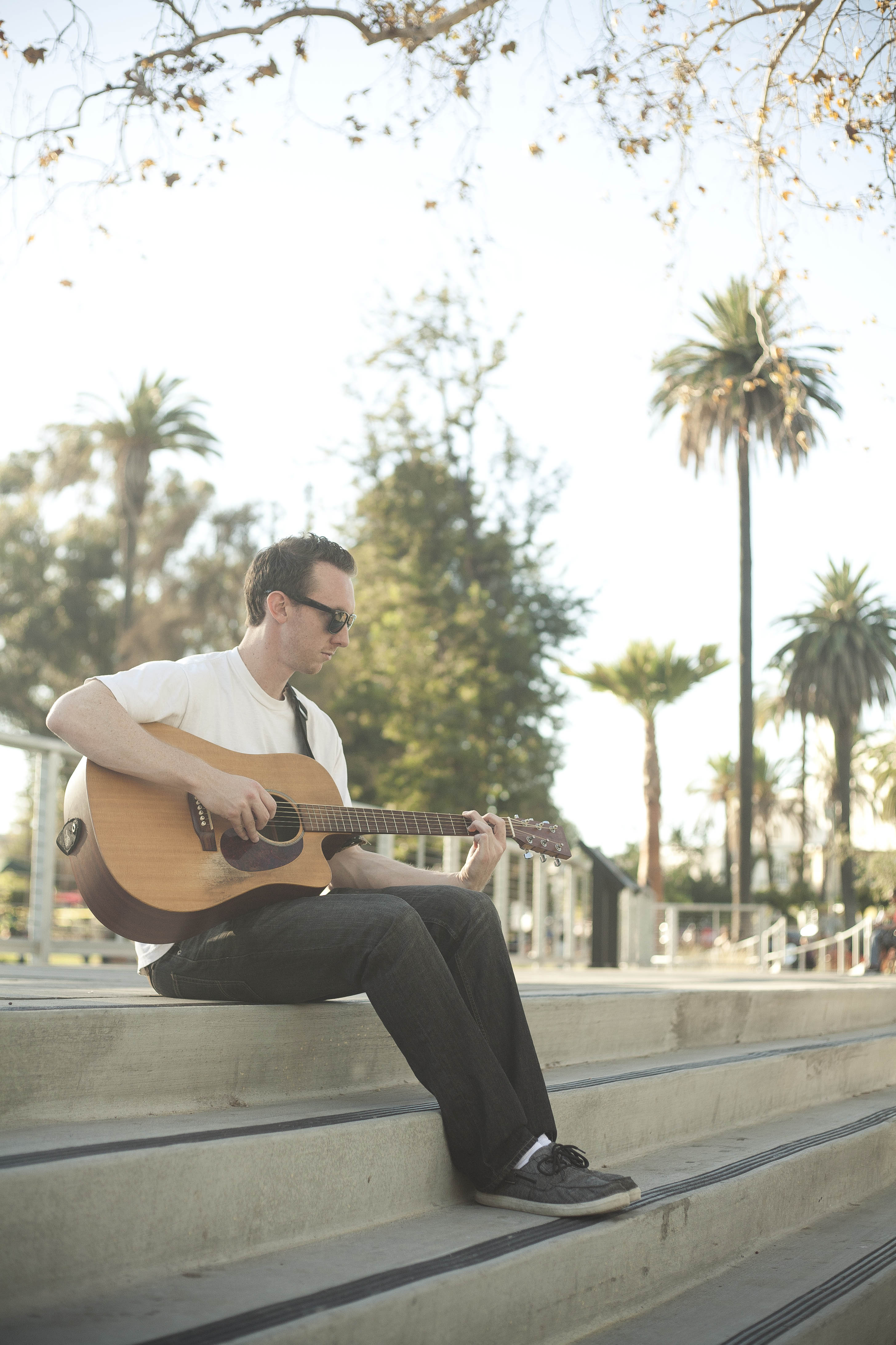 Video Premiere: Dan Krikorian, “Long Days”