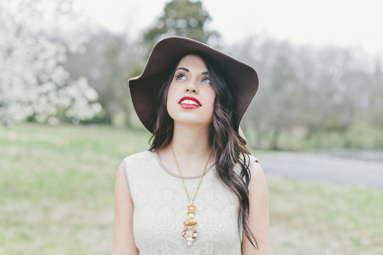 Video Premiere: Maggie Chapman, “Golden Girl”