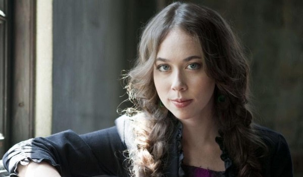 This Week On Acoustic Café: Sarah Jarosz
