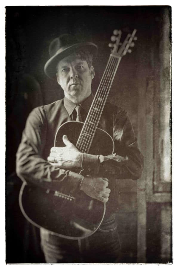 Video Premiere: Joe Henry, “Sign”