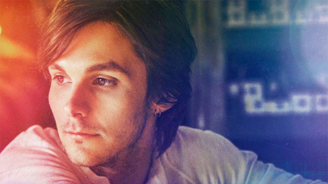 charlieWorshamRubberband