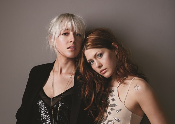 Larkin Poe: Family Ties