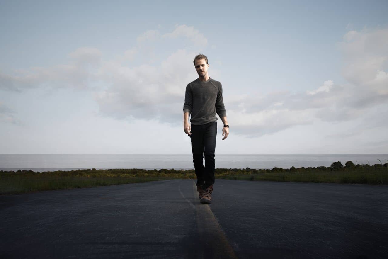 Song Premiere: Andrew Ripp, “Animal”