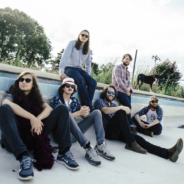 Stream Futurebirds’ Hotel Parties