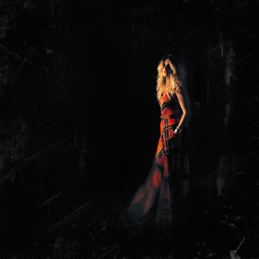 Elizabeth Cook Returns with First Album in Six Years