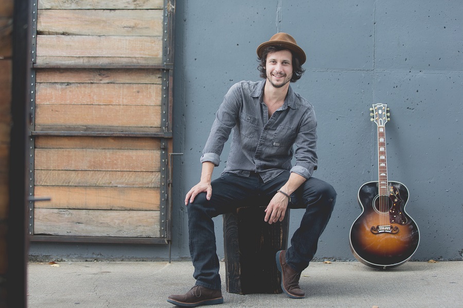 Album Premiere: Jamie Kent, All American Mutt