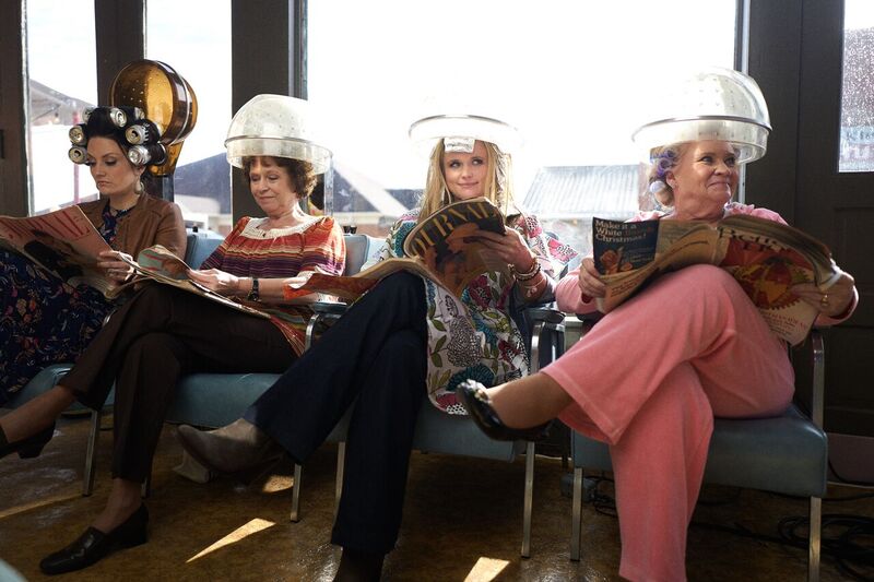 Miranda Lambert Gets a Makeover at a Local Beauty Shop in New Video for “We Should Be Friends”