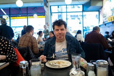 Jono Manson Releases Title Track “Silver Moon” In Support of Upcoming Album