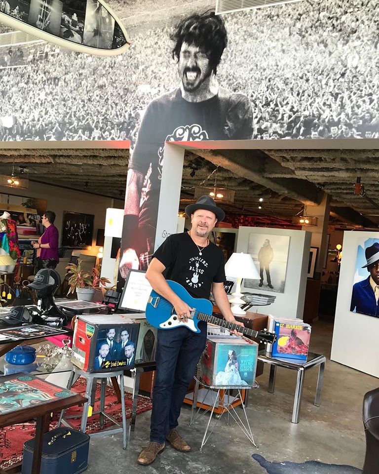 Legendary Photographer Danny Clinch Hosts Charity Livestream For Covid Relief