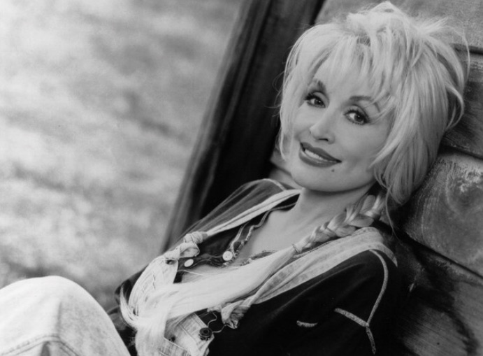 Dolly Parton Creates Spotify Playlist for New ‘Listening Together’ Hub
