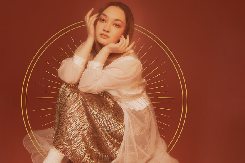 mxmtoon Discusses ‘dawn,’ Shares Her One-Album Social Distancing Soundtrack