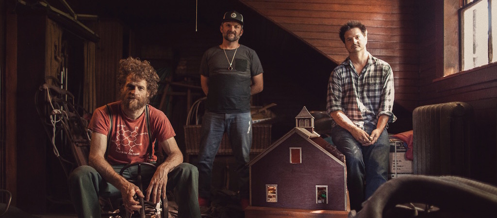 Dispatch Says Authenticity Is Key to Songwriting Success