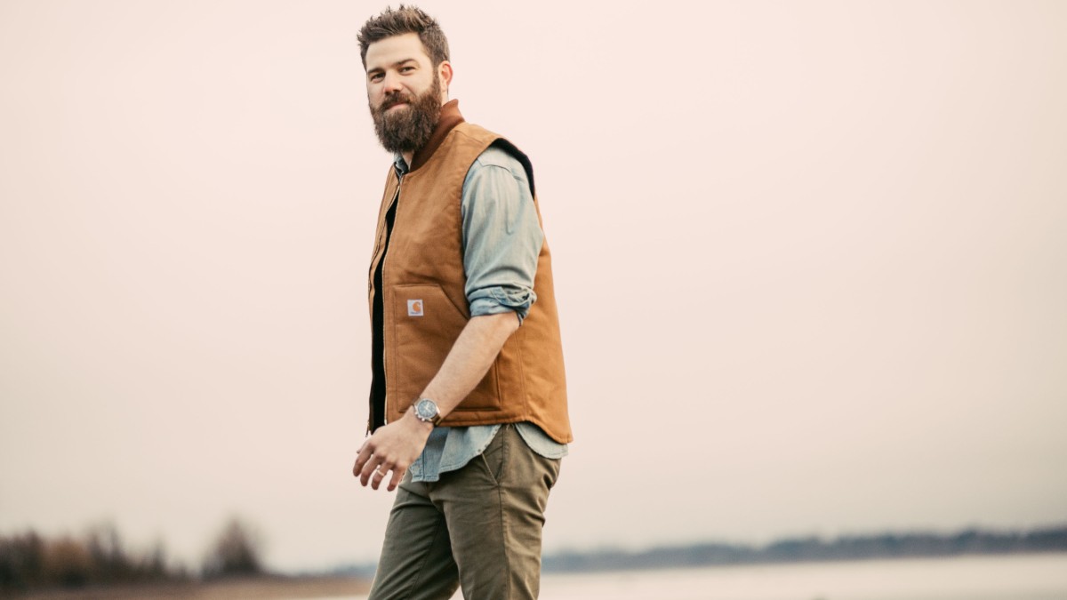 Jordan Davis Rips Pages From The Book Of John Prine