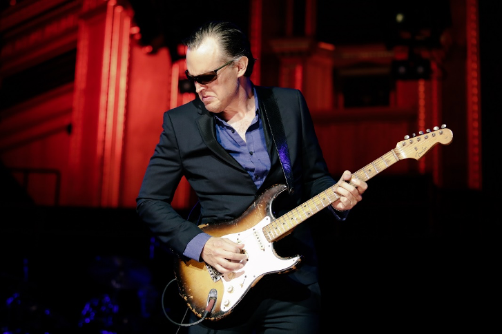 Guitar Legend Joe Bonamassa and Fender Premium Audio Host Live Stream Fundraiser with Volkswagen