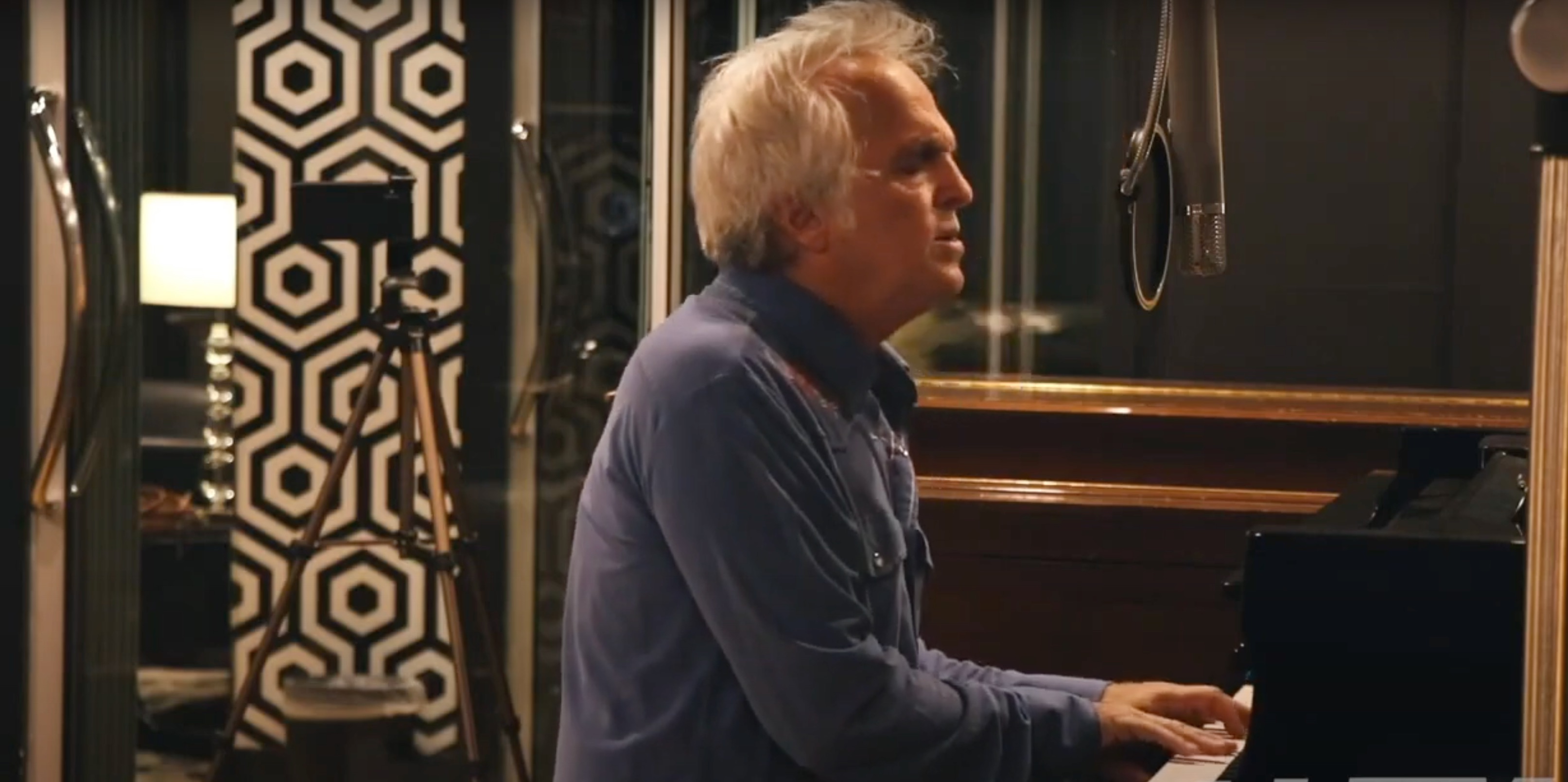 Watch Glen Burtnik And Emily Grove Perform “Sometimes Love Just Ain’t Enough” At Lakehouse Music Studios