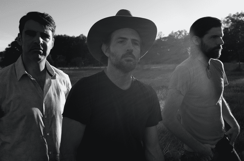 Avett Brothers Open Up About Overcoming Insecurity, Discuss Writing ‘The Gleam III’