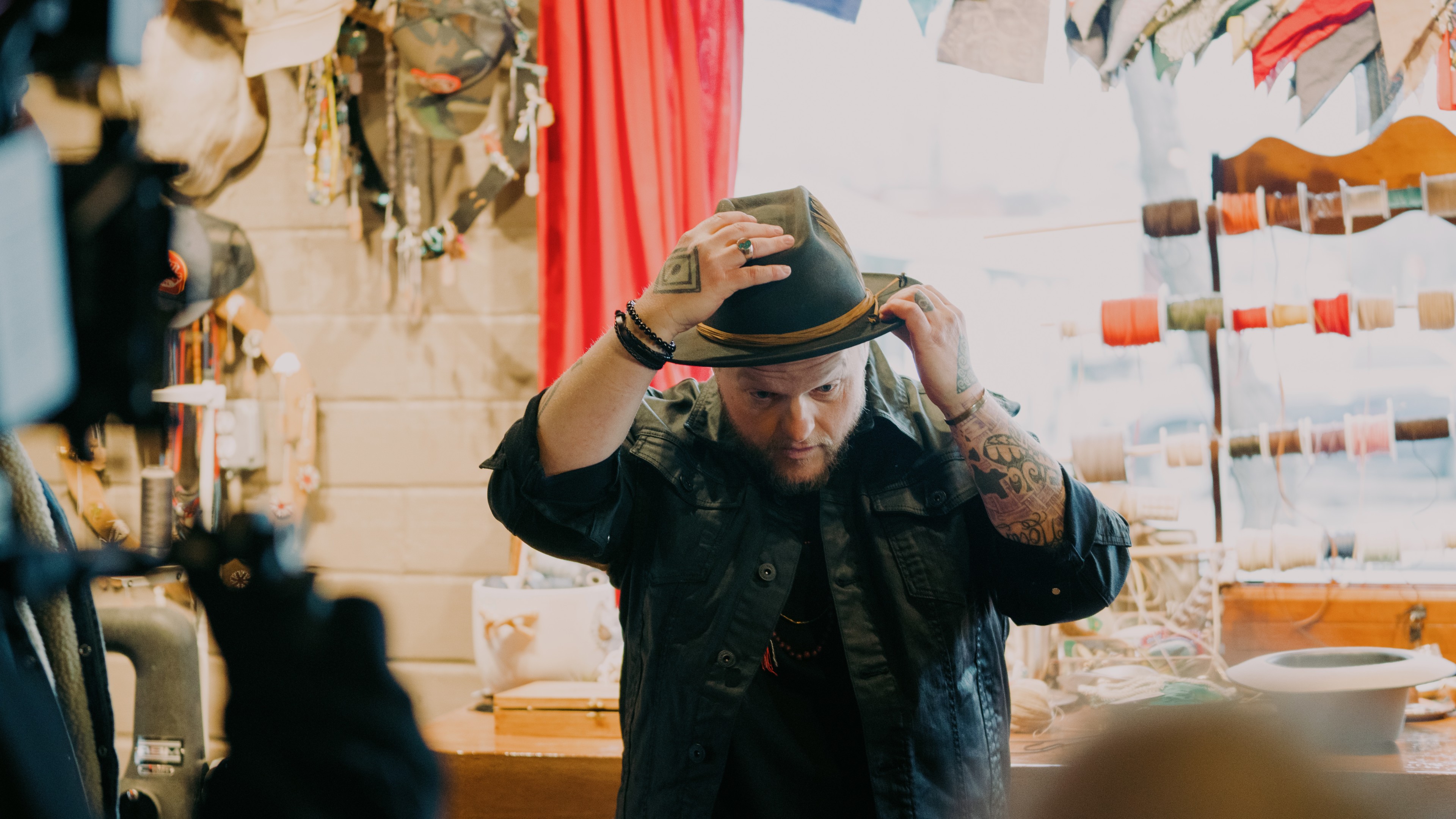 Cas Haley’s “All The Right People” Is An Instantly Memorable Singalong