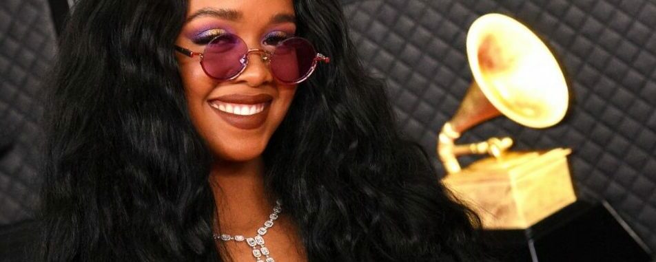 Grammys, 2021: H.E.R. Wins Song of the Year for “I Can’t Breathe,” co-written with Dernst Emile & Tiara Thomas