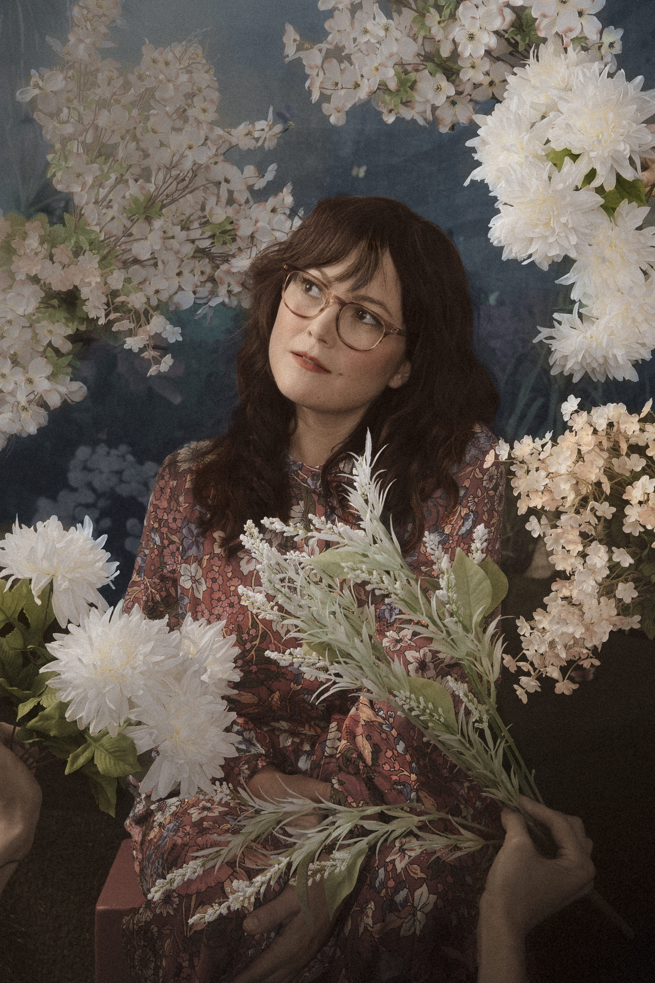 Review: Sara Watkins Finds a Nostalgic Niche