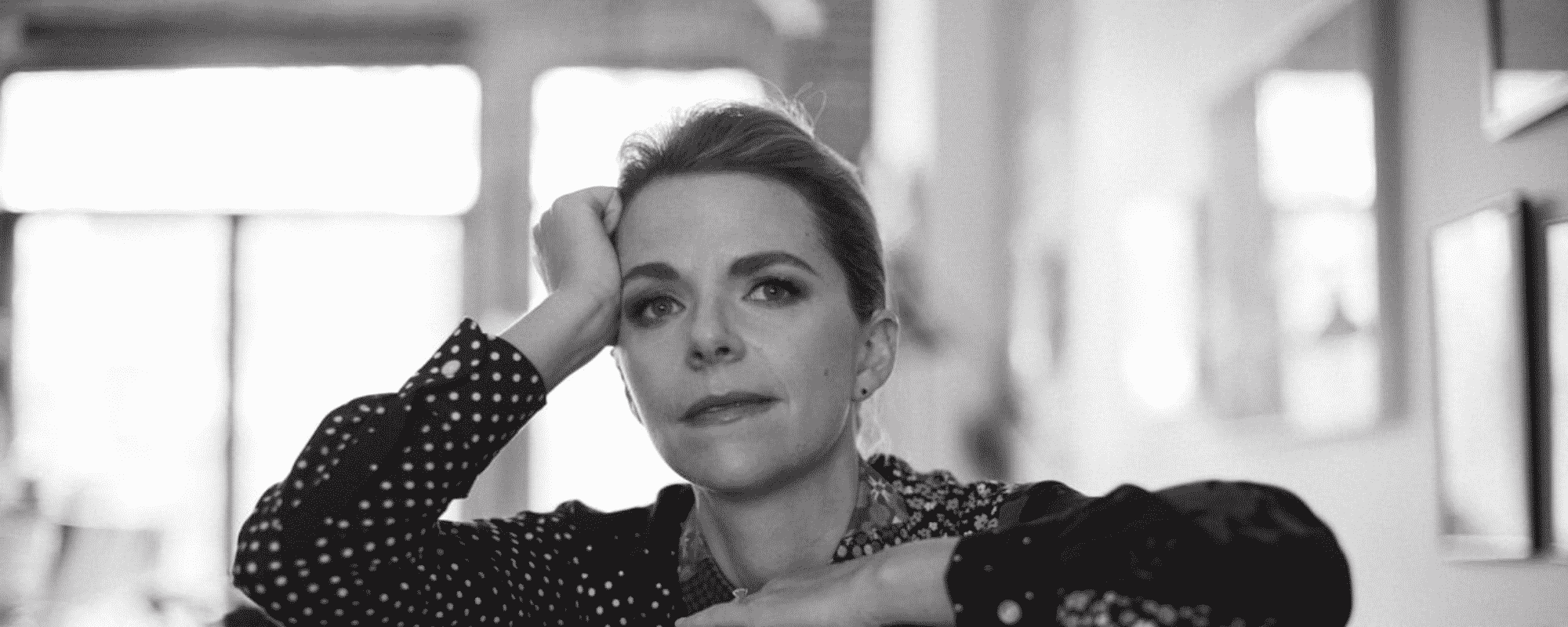 Aoife O’Donovan Celebrates Gaelic Traditions with New Single “Transatlantic”