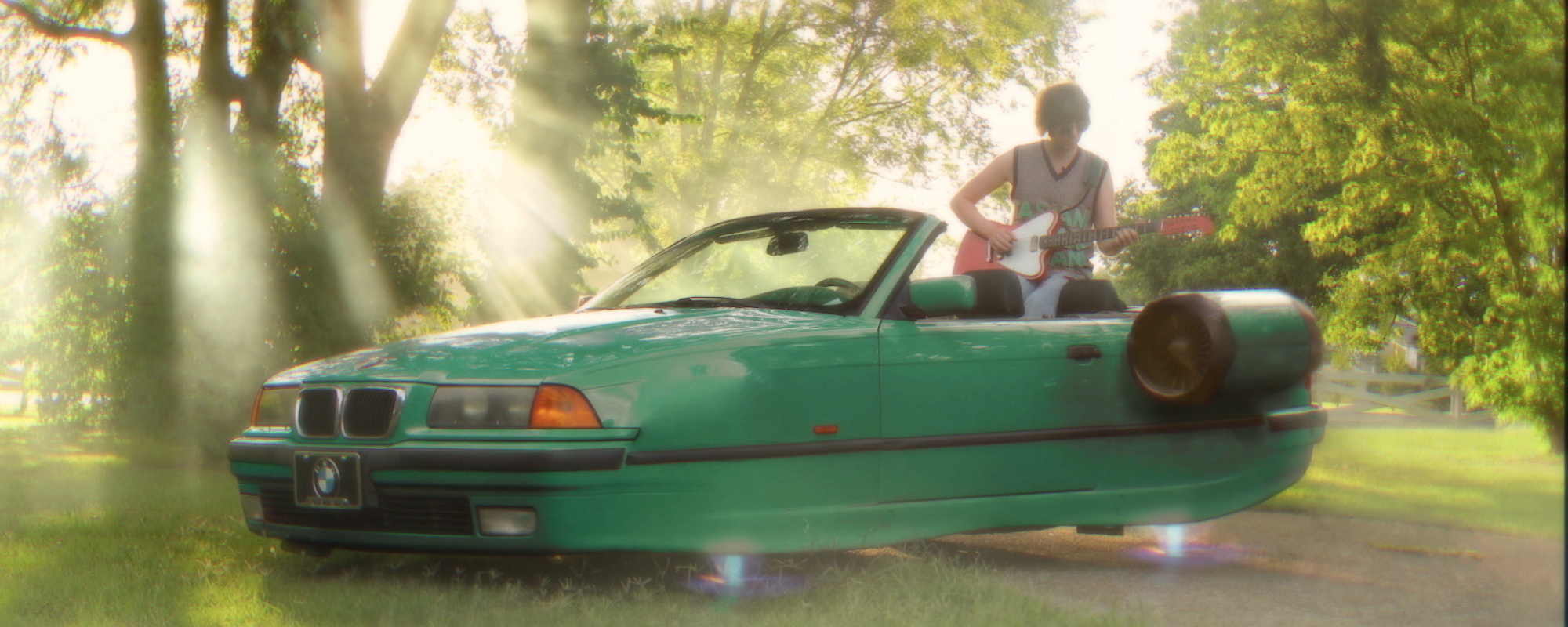 Aaron Lee Tasjan Celebrates Vinyl Release, Premieres Interstellar Pop Performance of “Don’t Overthink It”