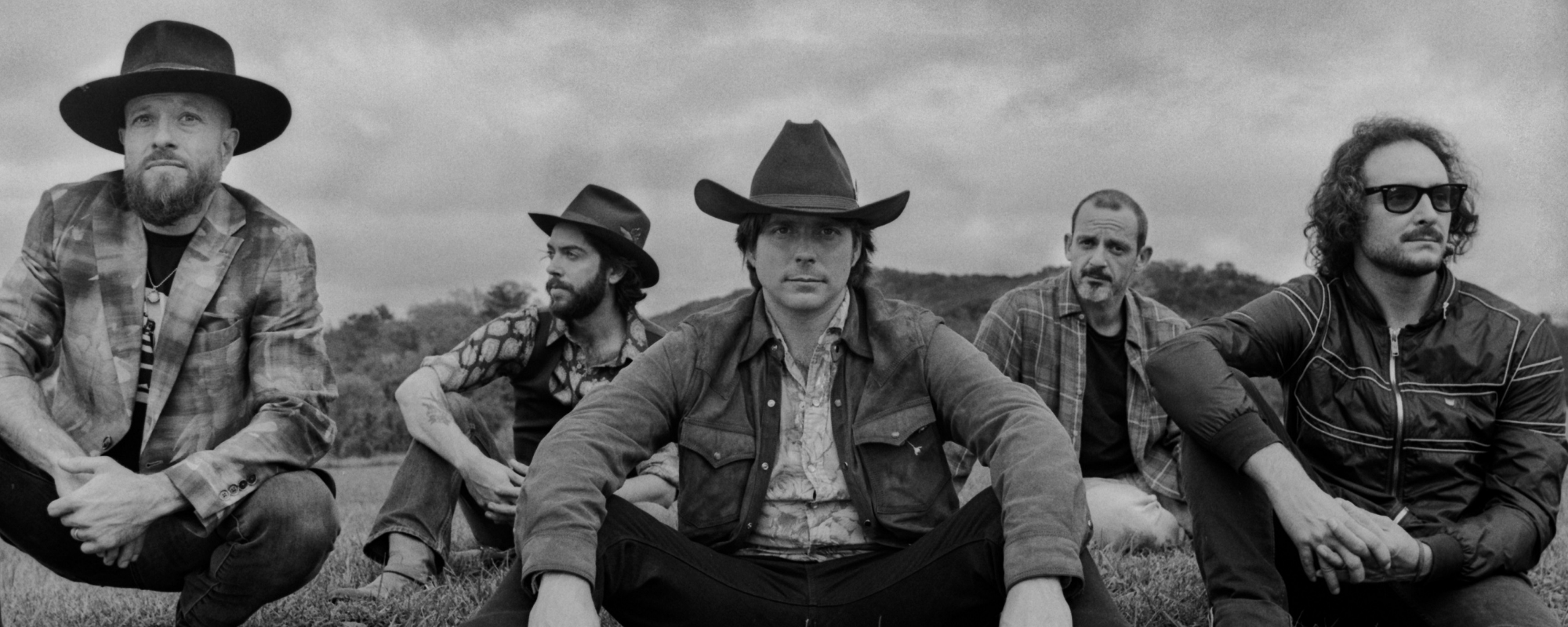 Lukas Nelson & Promise of the Real Reveals “Perennial Bloom (Back To You)” to Announce New Album, ‘A Few Stars Apart’