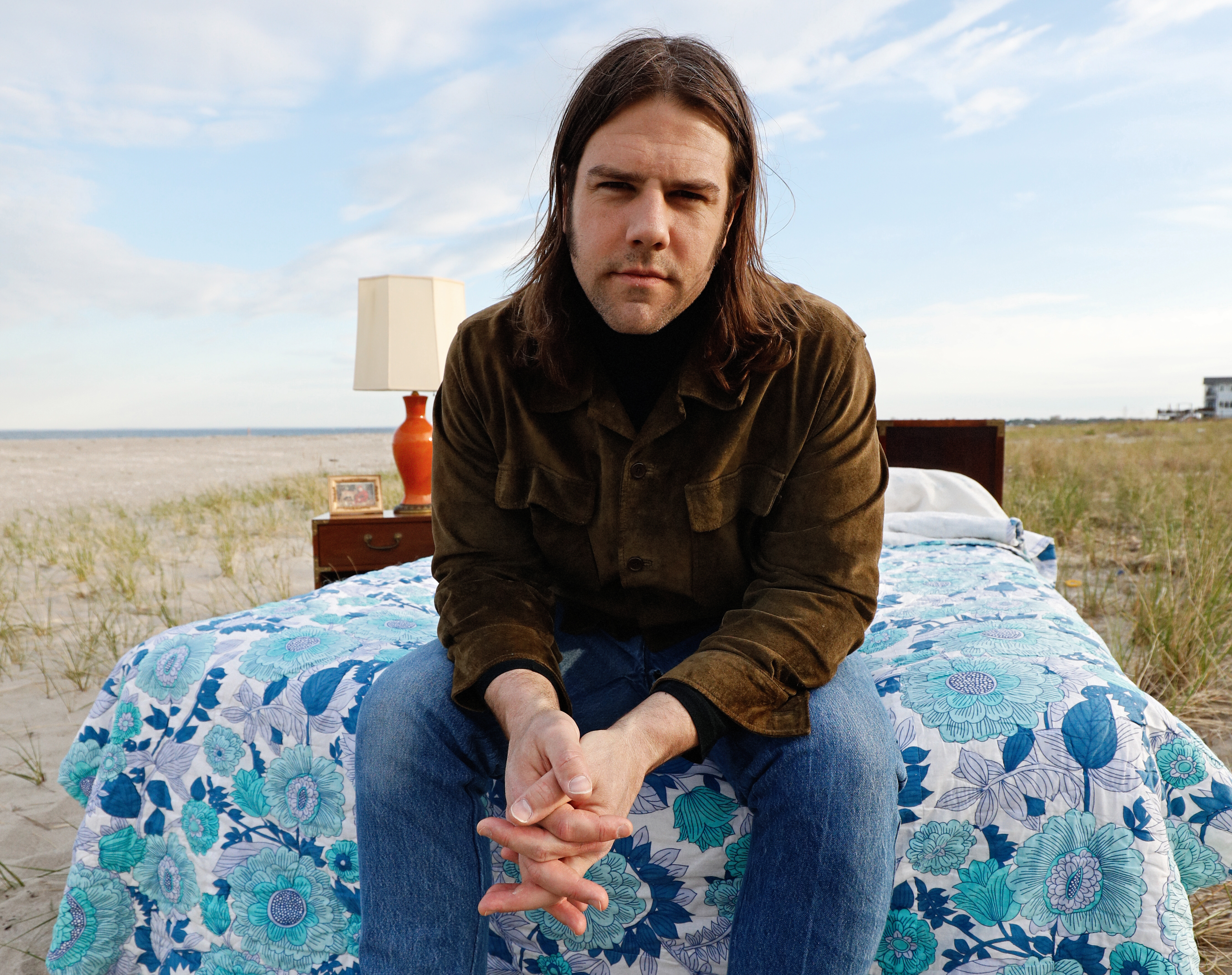 Ryan Martin Harks Back to Visions of Old-Fashioned Love on “Coma Kiss”