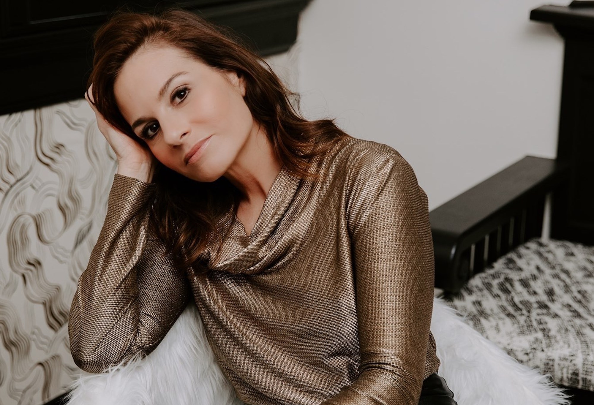 Kara DioGuardi Brings More Mentorship to Virtual Talent Competition Sing It Forward
