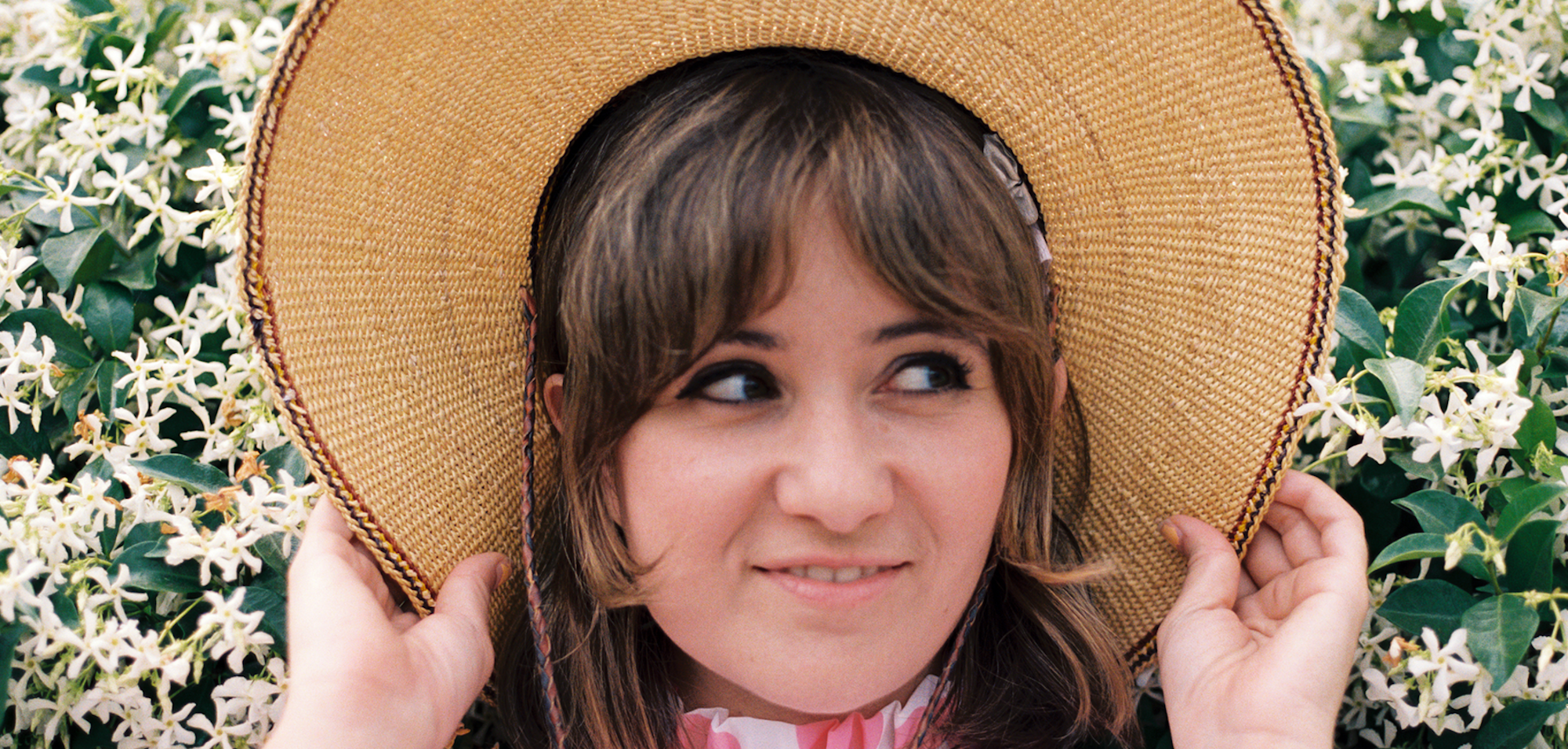 Noël Wells Leaves the Past Behind on “Follow Me”