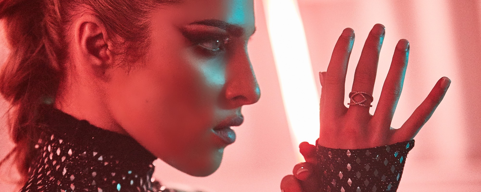 Rachel Lorin Kicks Up Dust, Annie Oakley-Style, With “Shoot A Man”