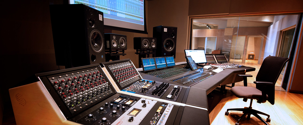 Songwriter U: 10 Essential Online Music Marketing Tools for Songwriters