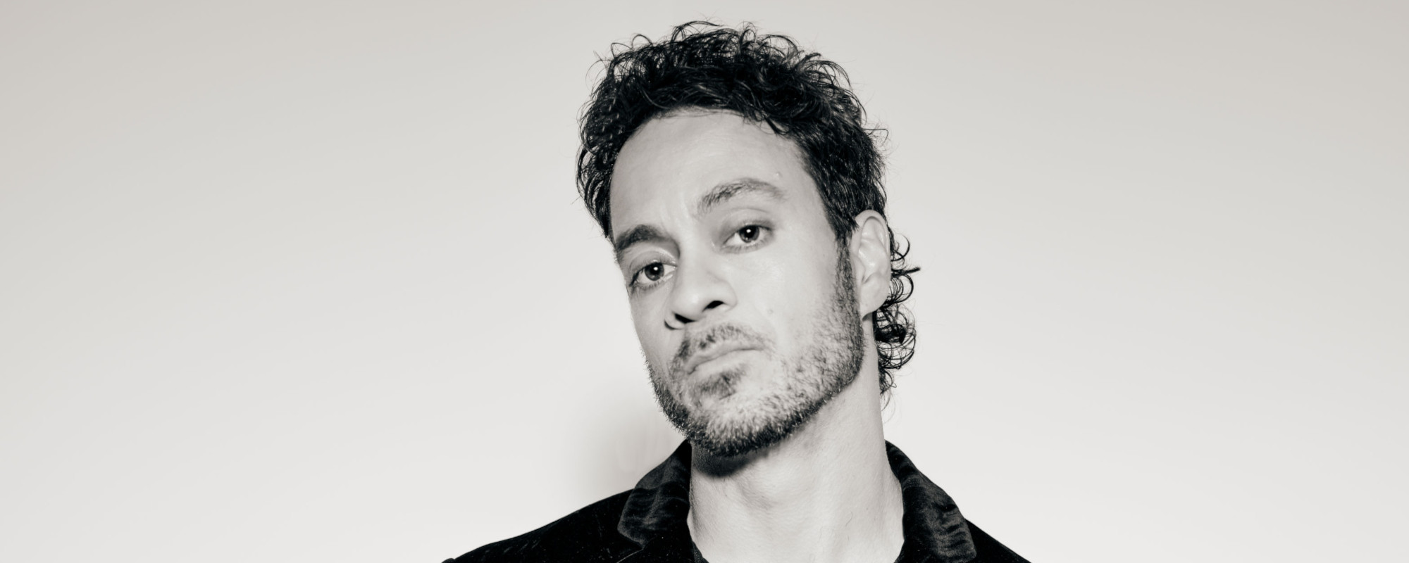 Review: Amos Lee Offers a Sublime Slumber on  ‘Dreamland’