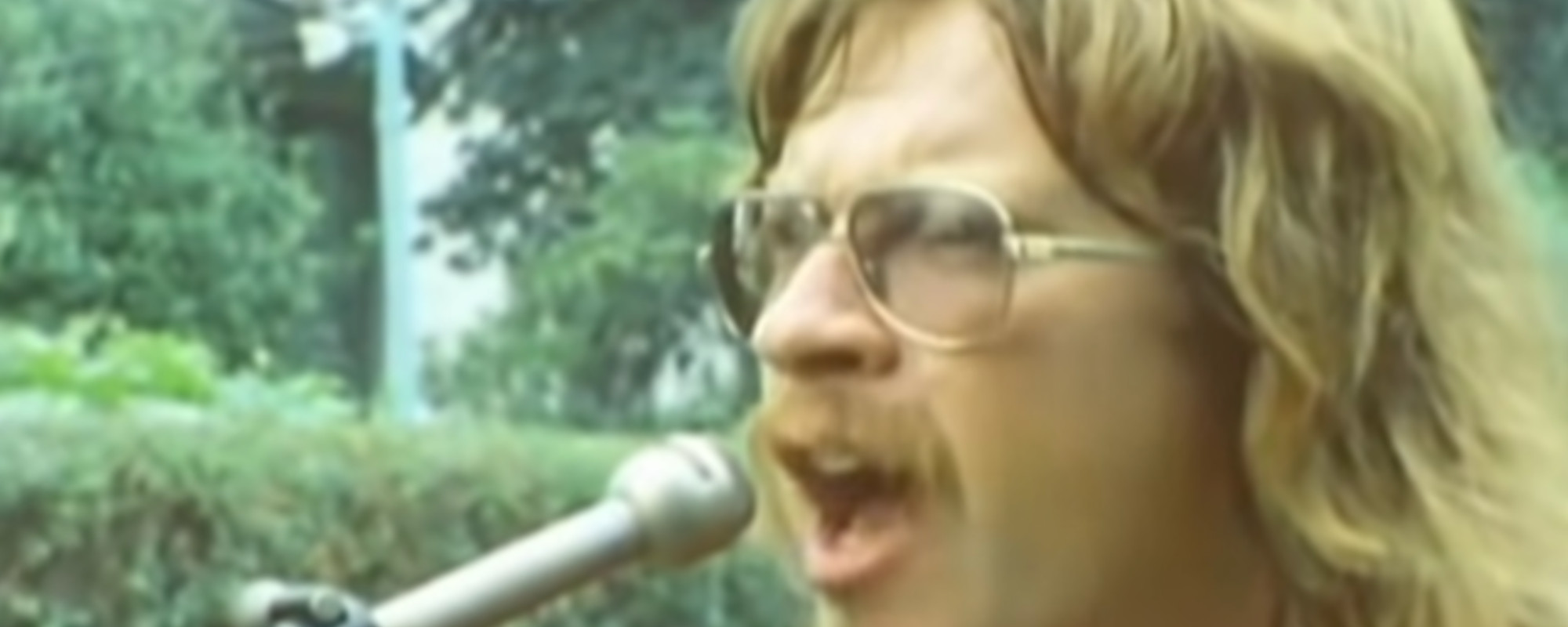 3 Classic Rock One-Hit Wonders to Sing Along to