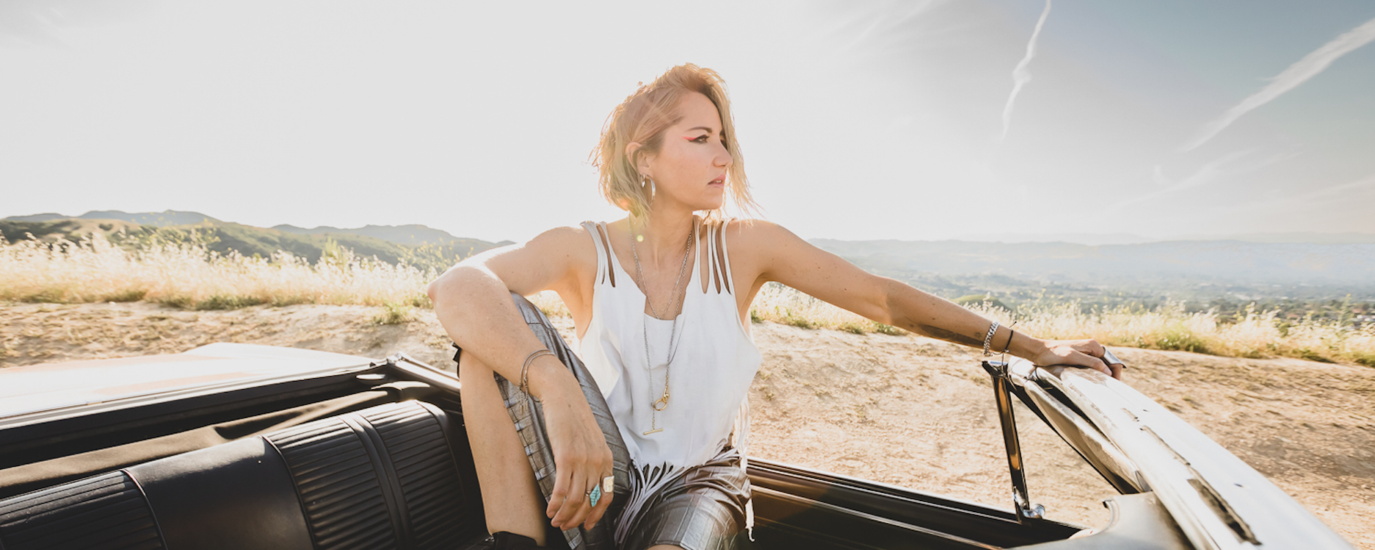 KT Tunstall Closes Trilogy of Albums Planting Her More Mindful ‘NUT’