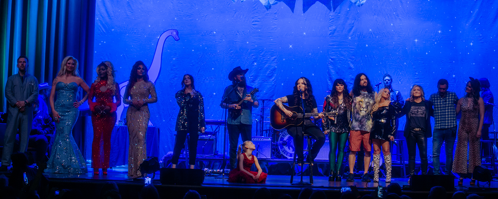 Ashley McBryde’s Imagination Runs Wild at Funny, Poignant ‘Lindeville Live’ at the Ryman Auditorium 