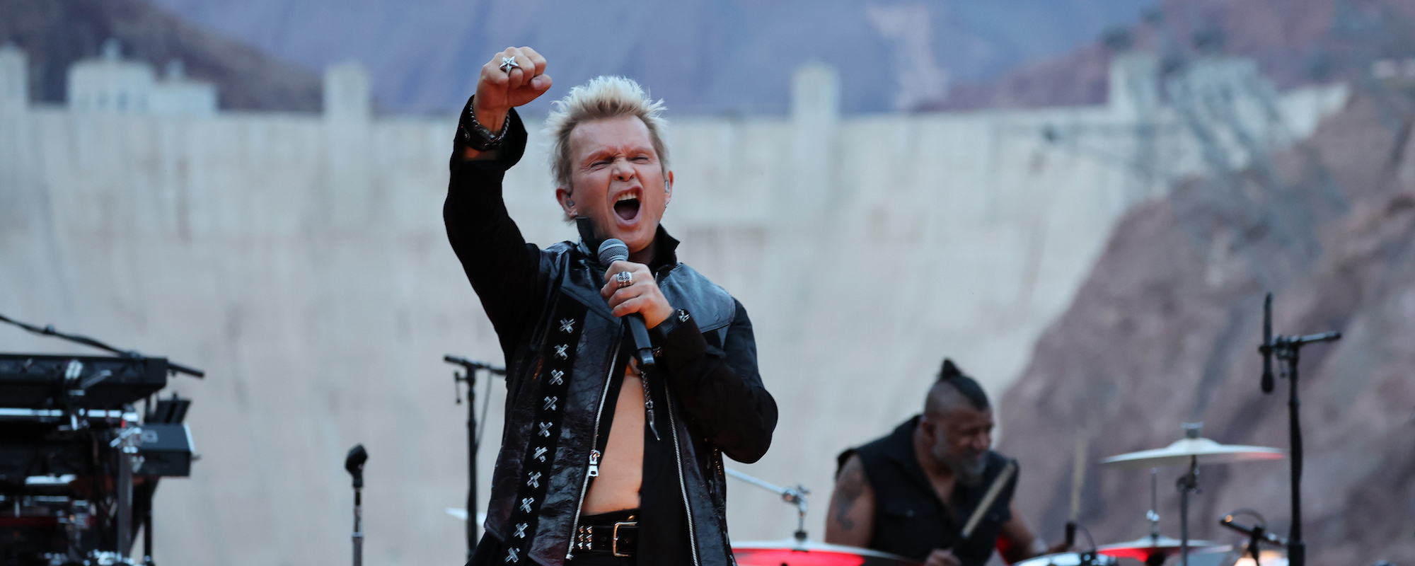 Billy Idol Performs First-Ever Concert at Hoover Dam